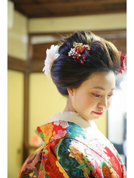 カロ(KARO) 新日本髪アレンジ