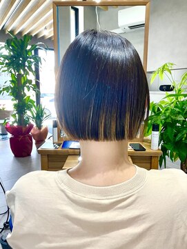 エルスリー(L3.) 切りっぱなしボブ