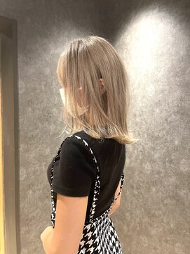 リベラル(LIBERAL) グレーベージュ