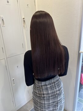 トレ(tre.) ioLu　艶髪　ストレートセミロング