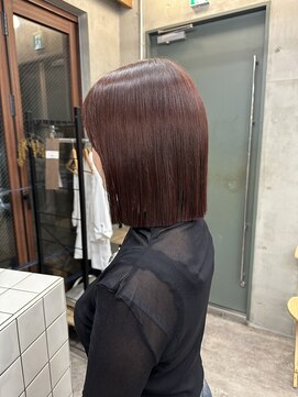 ソルトウォーター(SALT WATER) レッドカラー 切りっぱなしボブ ワインレッド