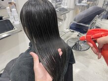 頭皮の次は、毛先までテラヘルツ機能水を浸透させます☆