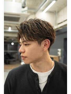 マール 矢場町(MARL) フェザーパーマ×センターパート