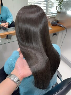 フー(hu) イルミナ髪質改善カラー艶髪暗髪スタイル