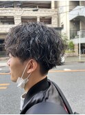 アップバング束感ショートツーブロックスキンフェードハイライト