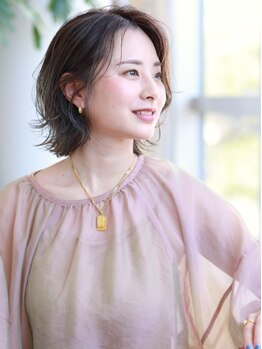 エフイチリン 千葉店(F.ICHIRIN)の写真/【カット＋カラー＋極潤スターゼトリートメント ¥14300】髪の内側から潤うグレイカラーに＊千葉