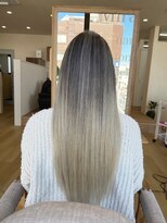 ミラシィ 成田(Mirashy)&nbsp;ハイライトカラーミルクティーベージュレイヤーカット