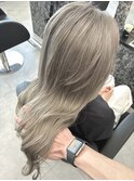 シルバーグレージュ/グレージュ/ミルクティー