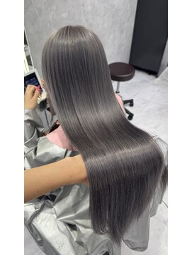 シーエスメイドバイシャチュー 栄店(CS made by SHACHU) シルバーカラー