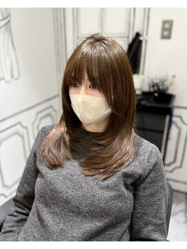 エクラート セントラル 赤坂(ECLART CENTRAL) 流行りのレイヤーたっぷりカット