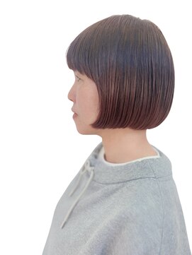 アッシュ 十日市場店(Ash) ぱっつんボブ