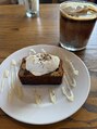 アネンド(anend) 休日はパン屋さんカフェ巡りします◎オススメおしえてください♪