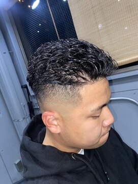 バーバーショップライズ 2nd(barber shop RAIzE) 極道パーマ