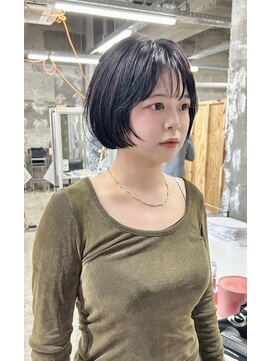 イン(in.) 【小顔・顔まわり】重めボブ