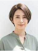 大人可愛い抜け感ショートレイヤー!40代のツヤ髪くびれボブ