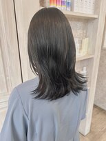 キャアリー(Caary)&nbsp;福山美容室caaryレイヤーミディアム髪質改善イルミナカラー20代
