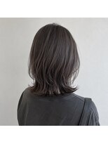 アンリエラ(Unliera)&nbsp;くびれレイヤー/ミディアムレイヤー/グレージュ/松山市美容室