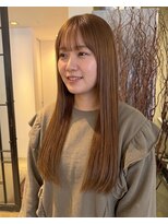 グッドフェローズ ミナミホリエ(GoodFellas minamihorie)&nbsp;ナチュラルロングレイヤーで魅せる透明感カラー羽エクステ艶感