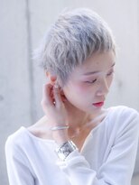 テイラー(Taylor)&nbsp;【Taylor】フェミニンベリーショート×ホワイトシルバー