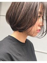 クルミ(kurumi)&nbsp;ナチュラルハイライトと透けるグレージュと柔らかボブ