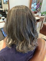 ヴィアンカ(Vianca)&nbsp;グレージュ×W3Dカラー