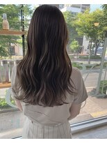 リズム(lysm)&nbsp;ロングヘア × シアーベージュ