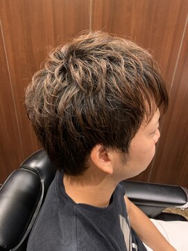 ヒロギンザ 池袋 サンシャイン通り店(HIRO GINZA) トップにボリューム“ポイントパーマ”