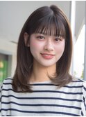 ミディアムストレート フェミニンロング 似合わせカット 前髪