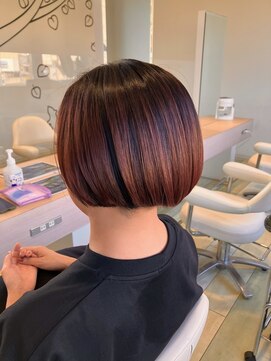 ヘアークラフト アニー 南郷18丁目店(HAIR CRAFT Annie) ツヤレッドボブ
