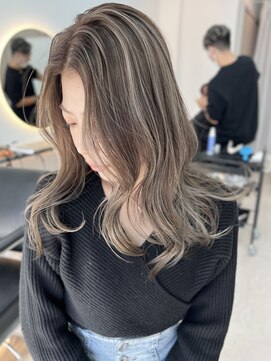 ベア(Bear) ベージュ/ダブルカラー/インナーカラー/ハイトーン/ハイライト