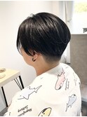 ハンサムショート/ツーブロック/センターパート/刈り上げ女子