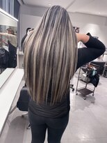 キング(K!ng)&nbsp;縮毛矯正髪質改善ハイライトレイヤーカット枚方美容室エクステ