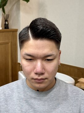 ボブ(BOB) 七三ハードパート