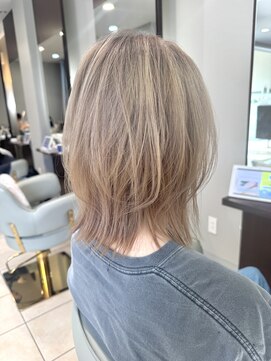 リスト(Re:st) ミディアムレイヤー×ミルクティーベージュ