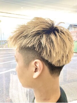 ブランチ(BRANCH) 刈り上げショートスタイル×ブリーチ