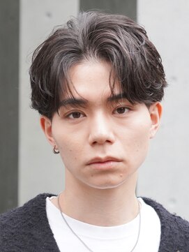 バイフィフス 原宿/表参道(by fifth) 原宿メンズパーマニュアンスパーマ曲がる縮毛矯正センターパート
