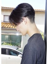 ネクストフォーヘアー(NEXT for hair)&nbsp;センターパート　前下がり　毛流れ
