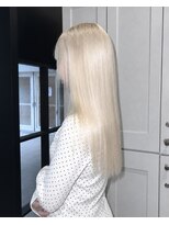 ディーンアイラ(DEAN ISLA) 落ちる黒を剥がして White blond