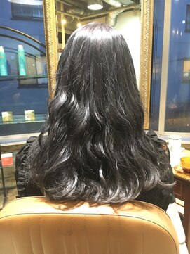 サロンドミルク 原宿(salon de MiLK) 濃いめグレー