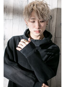 エヌアンドエーコンティ(N&A CONTi) メンズスタイル×ニュアンスマッシュ