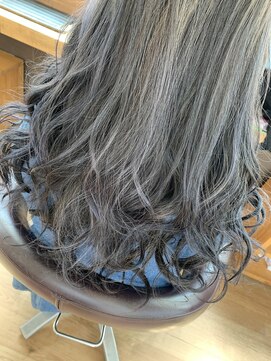 インプレス ちとせモール店(impres) ハイ&ローからの・ネイビー・グレイカラー(*´▽`*)