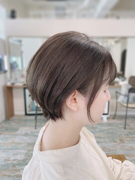 リノカヒリ(Lino kahili) くびれショート×透明感グレージュ