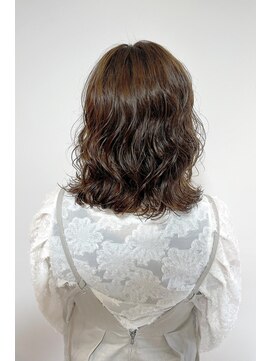 エマヘアープラス 下郡店(Emma Hair plus) お家でも巻いたような動き!コテ巻き風パーマ☆