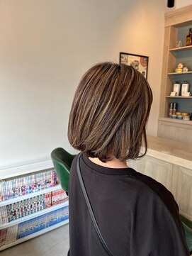 リノデザイン(LINO DESIGN) ツヤボブ×ハイライト