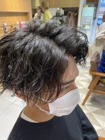 リボーン ビューティー リゾート 松戸店(re-born Beauty Resort) ベリーショートアッシュブラックウルフカルマパーマ