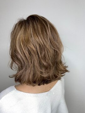 クプア 柏(kupua) エアリーロング/切りっぱなしボブ/ピンクブラウン/美髪[柏駅]