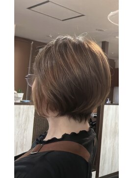 ブルーヘア(BlueHair) 白髪ぼかし/ カラー/見沼代親水公園駅/足立区