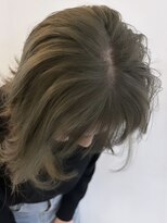メゾンアクア 表参道(Maison ACQUA)&nbsp;☆ブリーチなしダブルカラー オリーブ オリーブベージュ ボブ