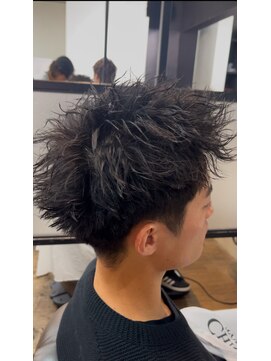 クロム トウキョウ ザ バーバーアルト 神保町店(CHROM TOKYO the Barber ALT) ツイストスパイラル