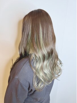 ブロッサム 保谷(Blossom) 20代30代シースルーバングオリーブインナーカラー